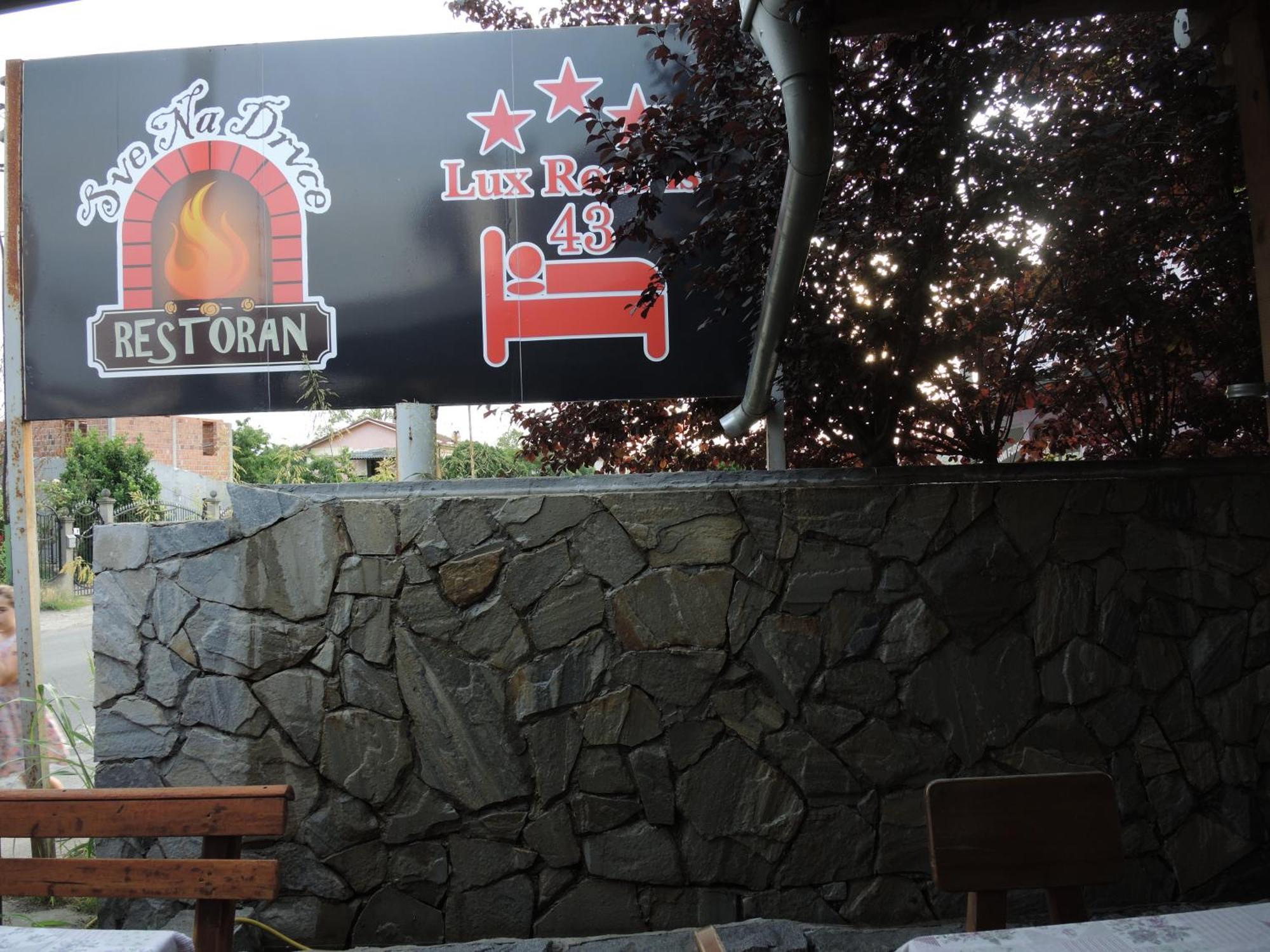 Rooms&Restaurant 43 Beograd Bagian luar foto